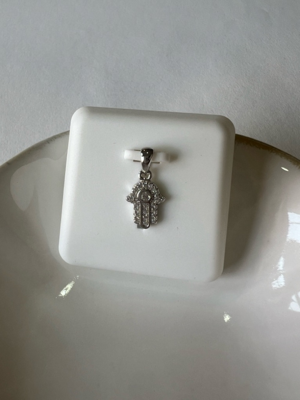 925 Sterling Silver Dainty Hamsa Pendant with Clear Stones